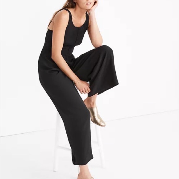 Madewell Pants - Madewell Smocked Button-Front Crop Jumpsuit in size 2